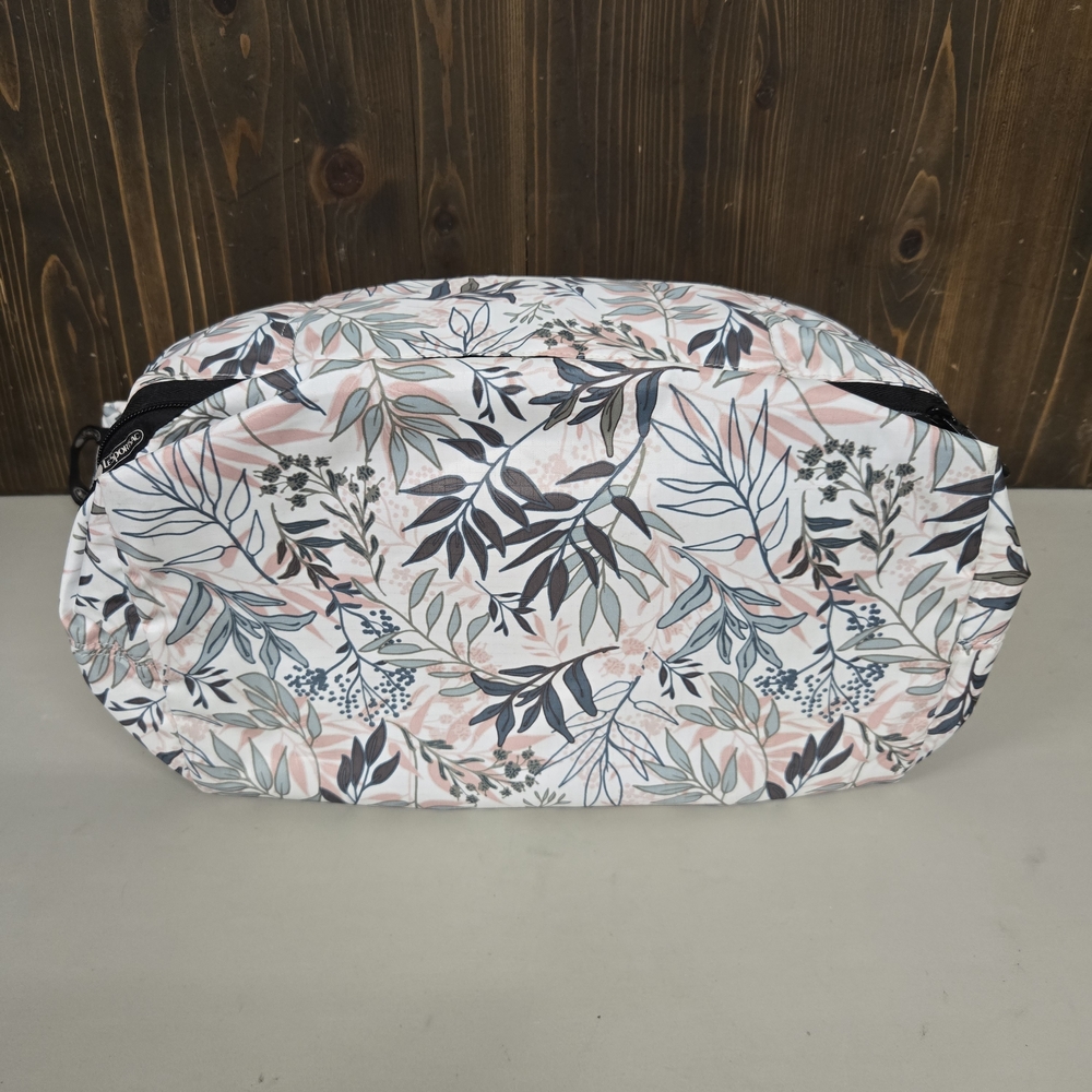 LeSportsac Large Weekender Floral Travel Tote Overnight Bag - Picture 6 of 13